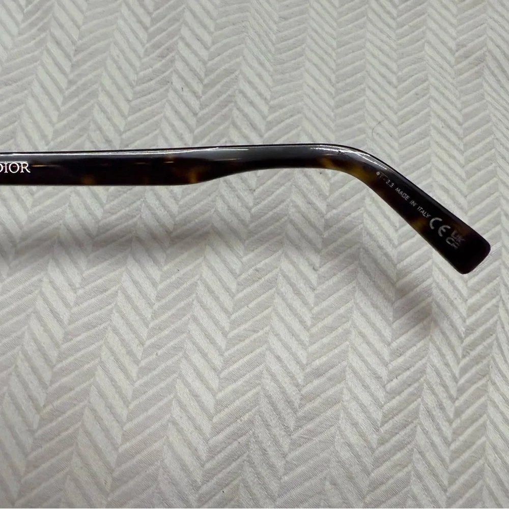 Dior Blacksuit RI Men’s Sunglasses - Tortoise Brown with Blue lenses - Picture 6 of 7